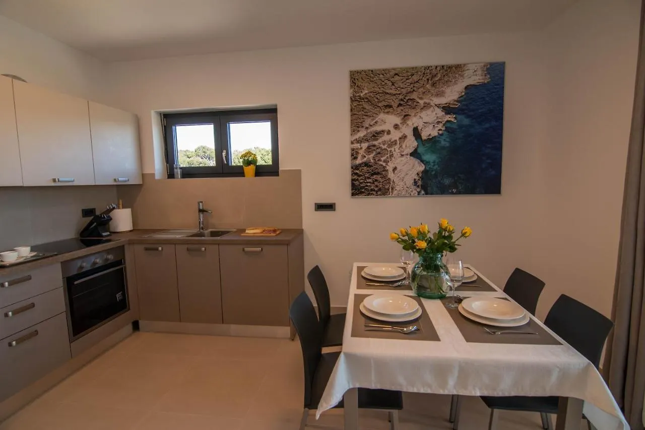 Luxury Apartment Grotta With Sea View And Swimming Pool Premantura 0*,